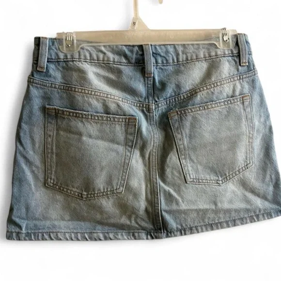 NWT - Embroidered Denim Skirt with Floral Design - Picture 3 of 5